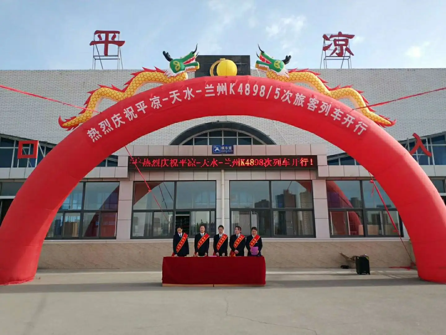 寧波到平?jīng)鑫锪鲗＞€-寧波至平?jīng)鲐涍\(yùn)公司