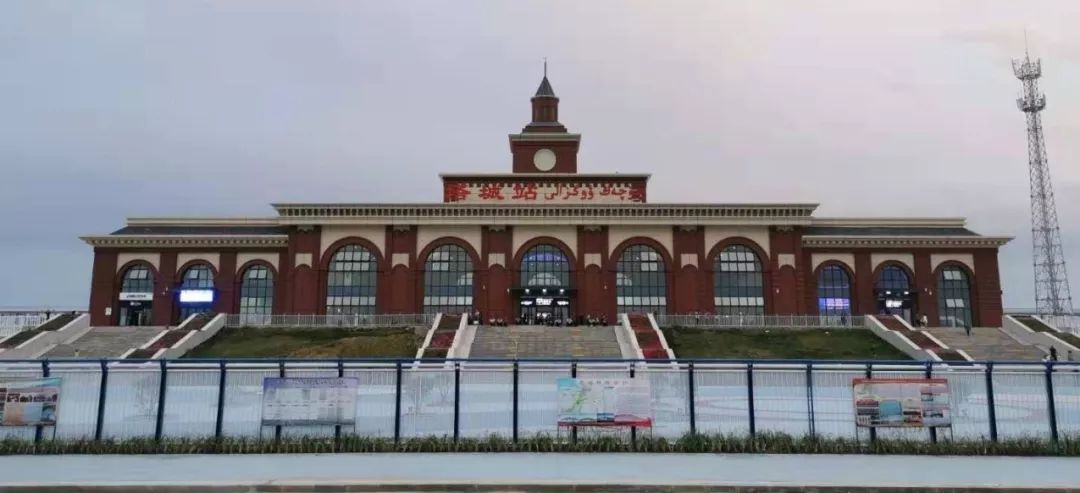 深圳到塔城物流專(zhuān)線(xiàn)